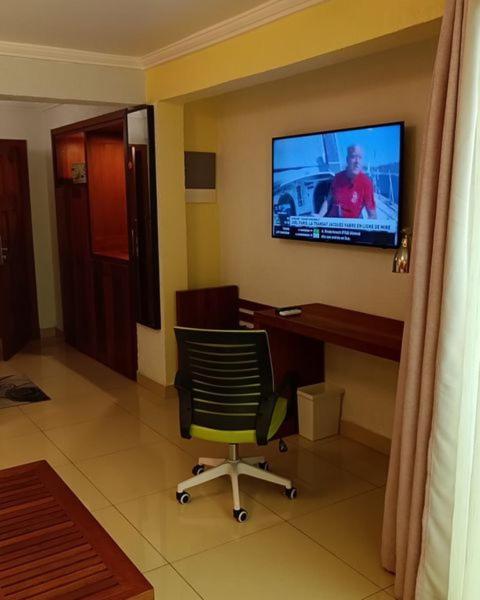 Grand Hotel Aeroport, ดูอาลา ภายนอก รูปภาพ